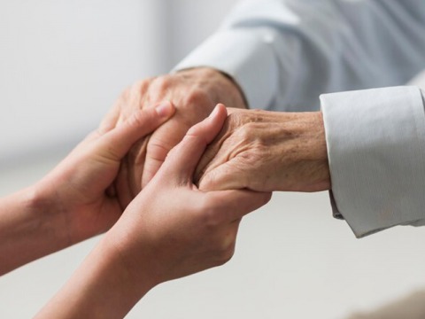 จ้างผู้ดูแลคนแก่-ผู้สูงอายุรายเดือน จ้างผู้ดูแลคนแก่-ผู้สูงอายุรายเดือน